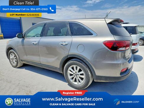 Used 2019 Kia Sorento FWD V6 image 3
