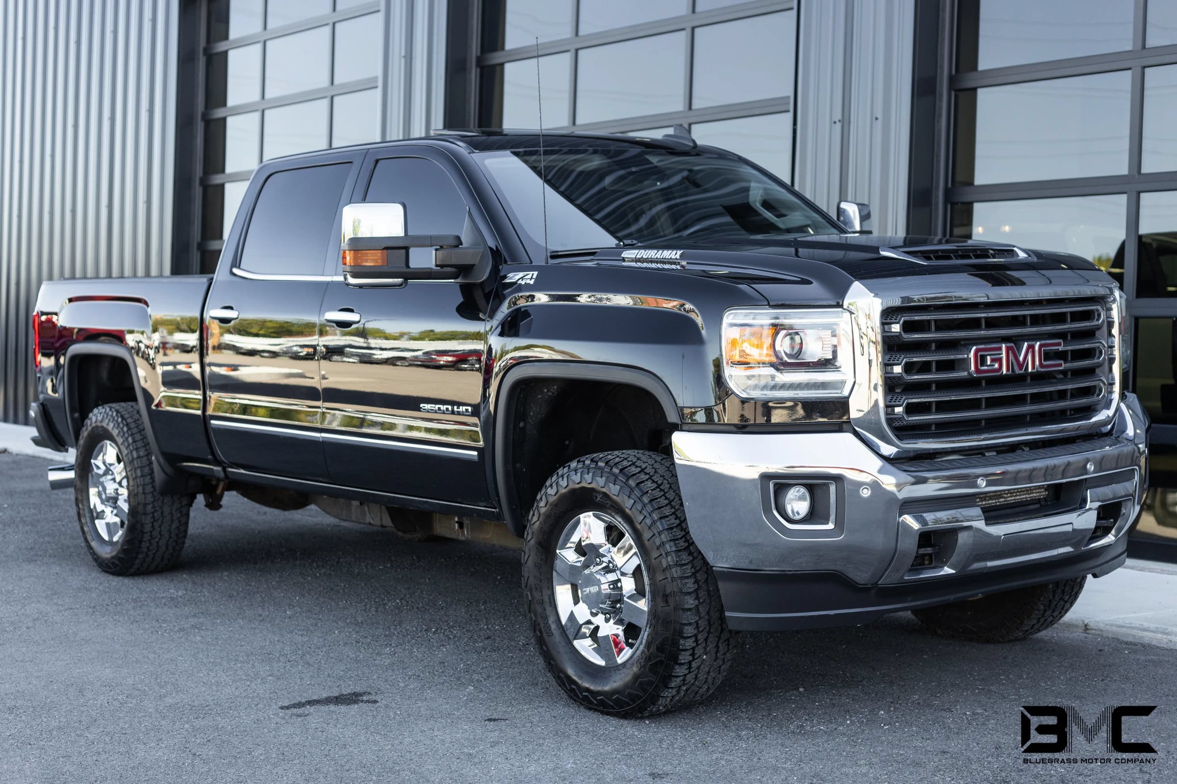 Used 2019 GMC Sierra 3500 SLT w/ Driver Alert Package AWD/4WD image 11