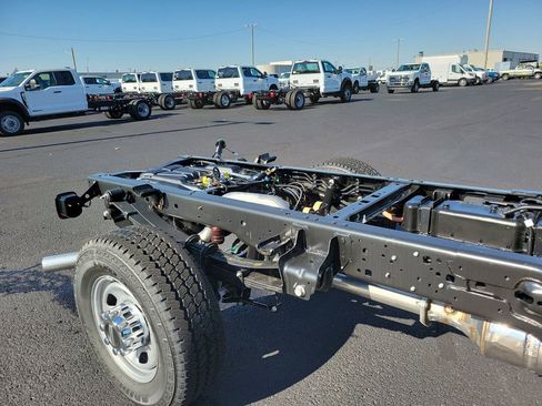 New 2026 Ford F350 XL w/ XL Chrome Package image 10