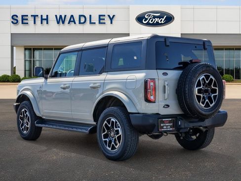 Used 2025 Ford Bronco Outer Banks image 5