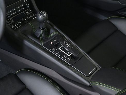 Used 2019 Porsche 911 Speedster image 16