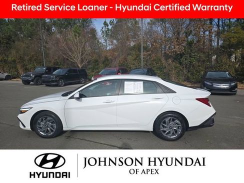 Certified 2025 Hyundai Elantra Blue image 17