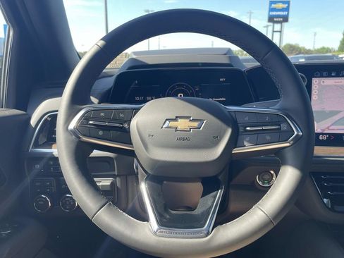 New 2026 Chevrolet Tahoe High Country w/ Sun And Tow Package AWD/4WD image 29