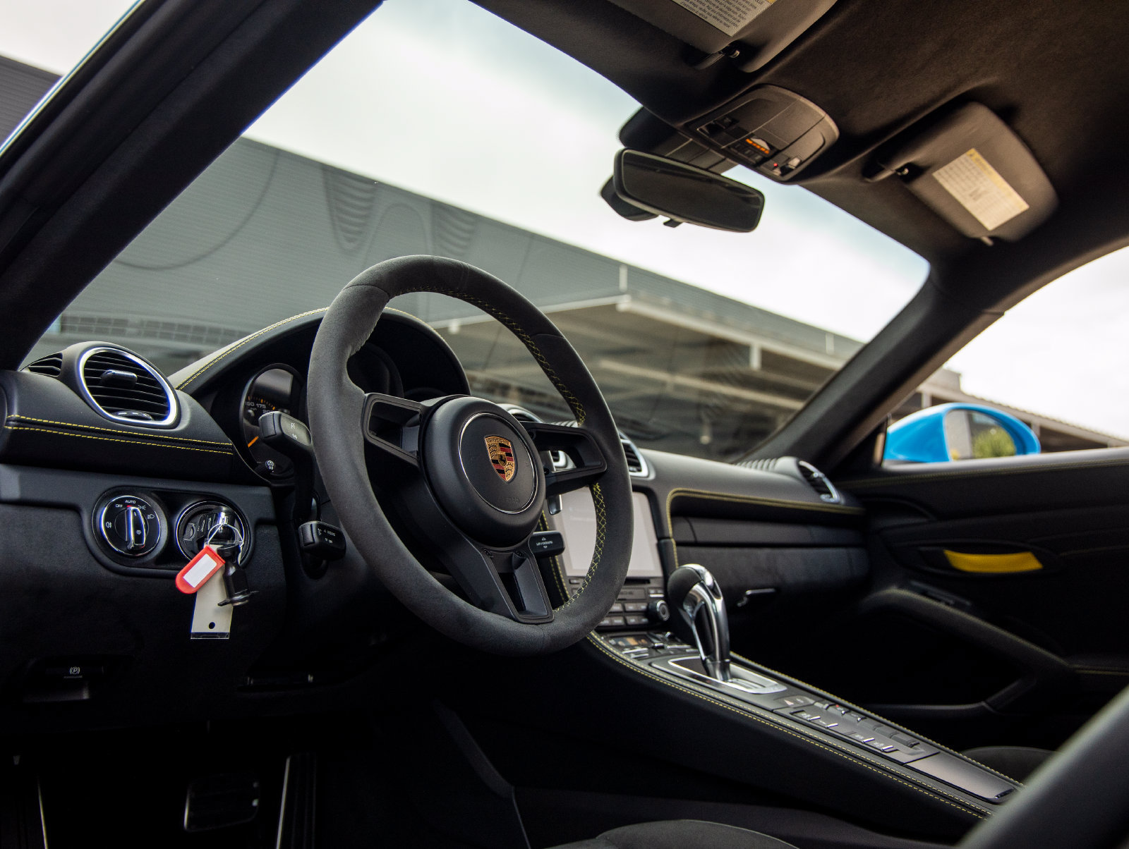 Certified 2021 Porsche 718 Cayman GT4 RWD image 4