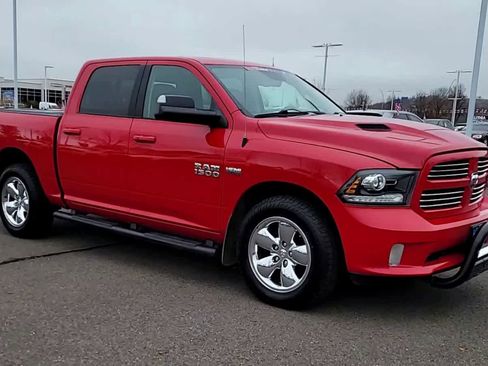 Used 2017 RAM 1500 Sport image 2