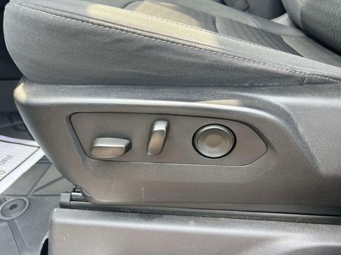 Used 2024 Chevrolet Silverado 1500 RST w/ Convenience Package II AWD/4WD image 18