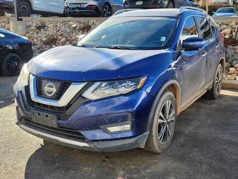 Used 2017 Nissan Rogue SL w/ SL Premium Package image 17