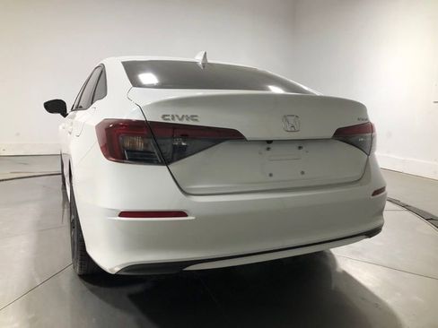 Used 2025 Honda Civic Sport image 5