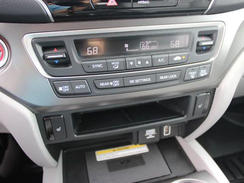 Used 2021 Honda Pilot Special Edition image 21