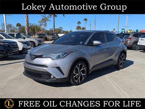 Used 2018 Toyota C-HR XLE image 1