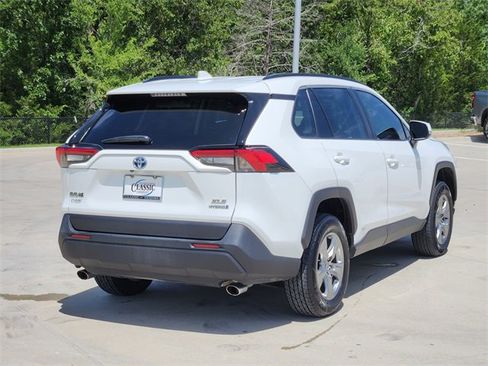 Used 2023 Toyota RAV4 XLE image 6