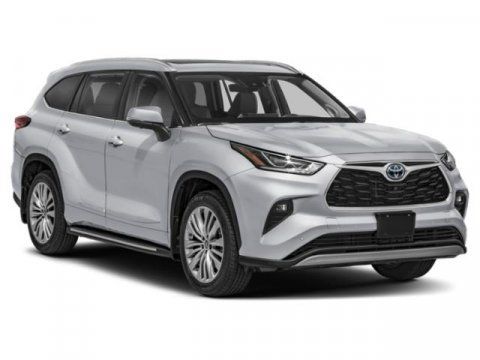 New 2026 Toyota Highlander Platinum AWD/4WD image 9