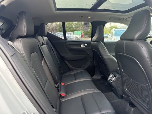 Certified 2025 Volvo XC40 B5 Plus image 14