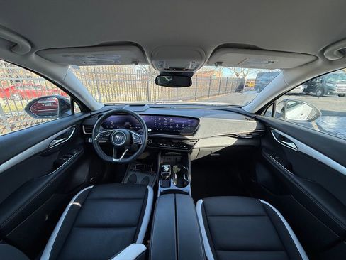 Used 2024 Buick Envision Sport Touring image 11