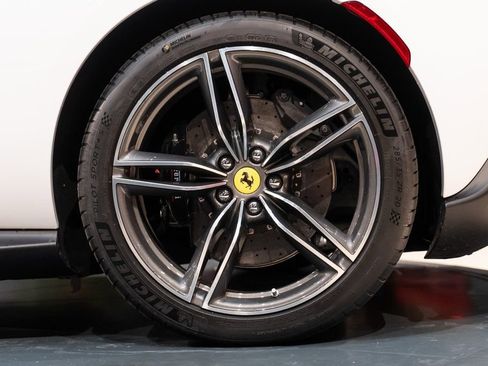 Certified 2025 Ferrari Roma Spider RWD image 14