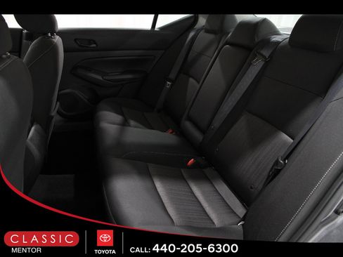 Used 2024 Nissan Altima 2.5 SV FWD image 17