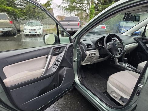 Used 2015 Subaru Forester 2.5i Premium w/ All-Weather Package image 7
