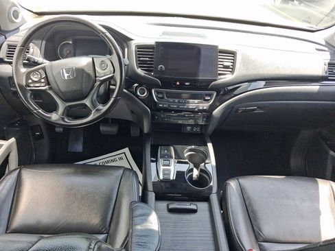 Used 2019 Honda Pilot Touring image 12