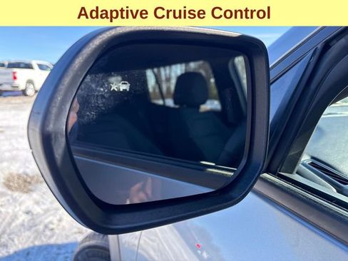 Used 2025 Chevrolet Equinox LT image 8