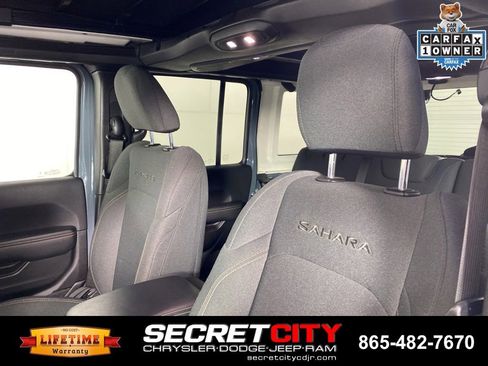 Used 2024 Jeep Wrangler Unlimited Sahara w/ Safety Group AWD/4WD image 10