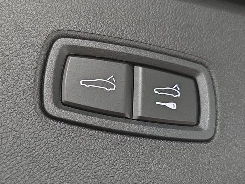 Used 2026 Porsche Cayenne S AWD/4WD image 31