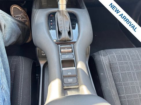 Used 2024 Honda HR-V LX image 24