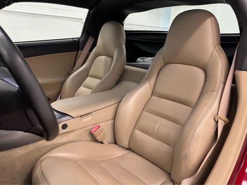 Used 2006 Chevrolet Corvette Coupe w/ Preferred Equipment Group image 13