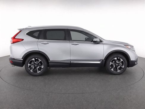 Used 2018 Honda CR-V Touring image 8