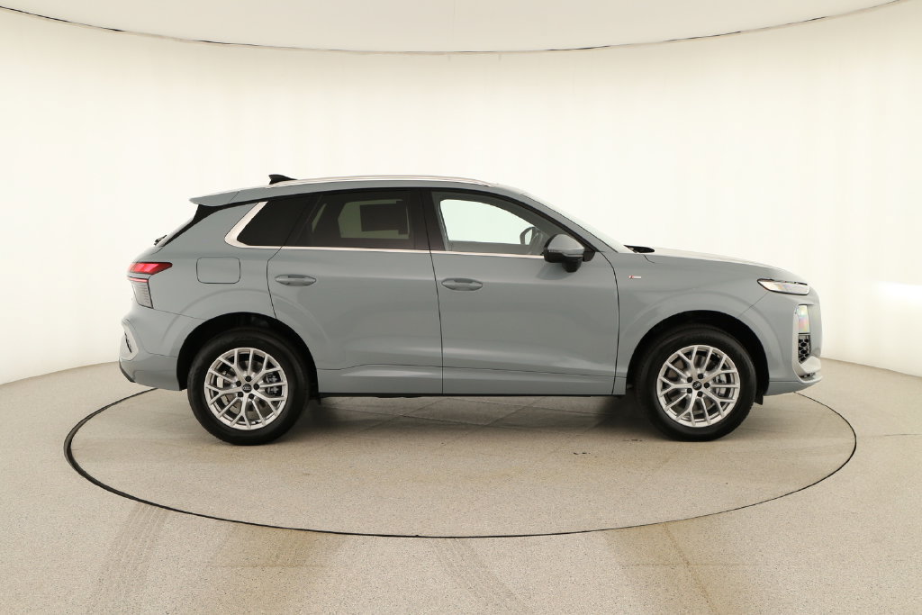 New 2026 Audi Q3 quattro 2.0T AWD/4WD image 8