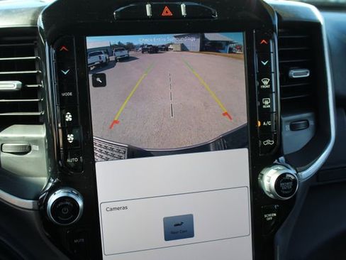 Used 2024 RAM 2500 Big Horn w/ Sport Appearance Package image 20