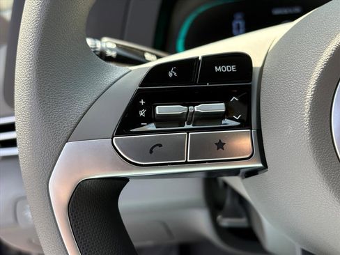 New 2026 Hyundai Elantra Hybrid FWD image 37