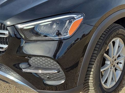 Used 2025 Mercedes-Benz GLE 350 4MATIC image 9