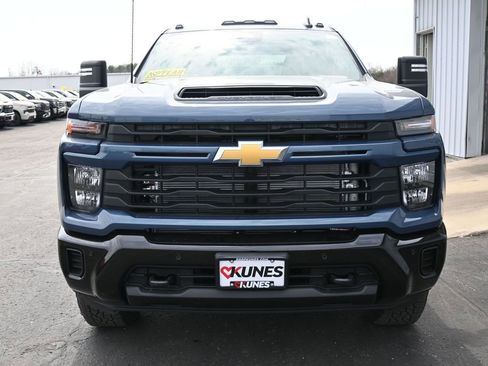 New 2026 Chevrolet Silverado 2500 Custom w/ Custom Value Package AWD/4WD image 12