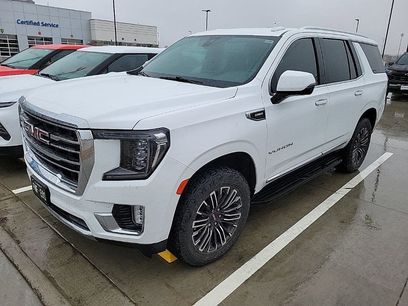 Used 2022 GMC Yukon SLT w/ SLT Luxury Package