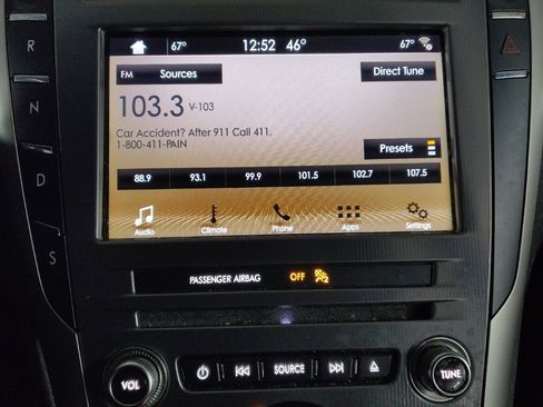 Used 2018 Lincoln MKZ Premiere FWD image 25