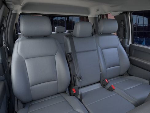 New 2025 Ford F550 4x4 SuperCab Super Duty image 10