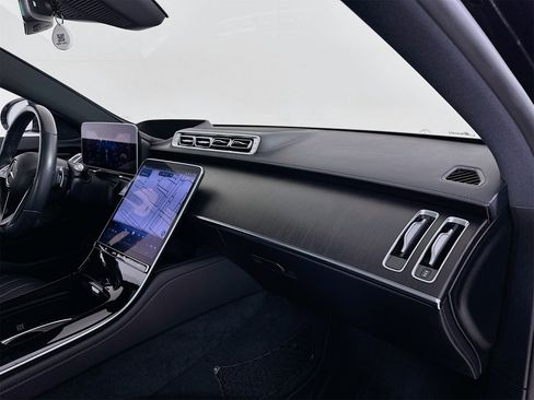 Certified 2022 Mercedes-Benz S 580 4MATIC Sedan image 32