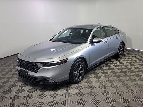 Certified 2024 Honda Accord EX-L image 11