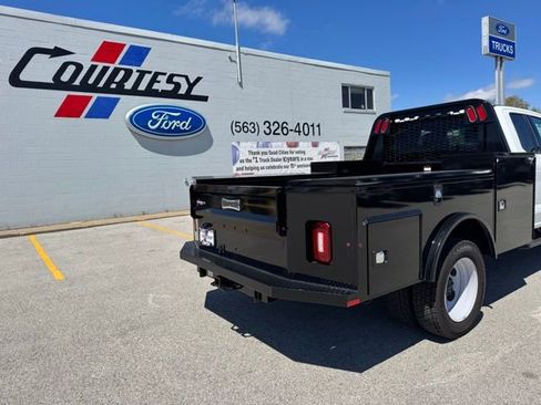 New 2024 Ford F550 4x4 SuperCab Super Duty w/ XLT Value Package image 6