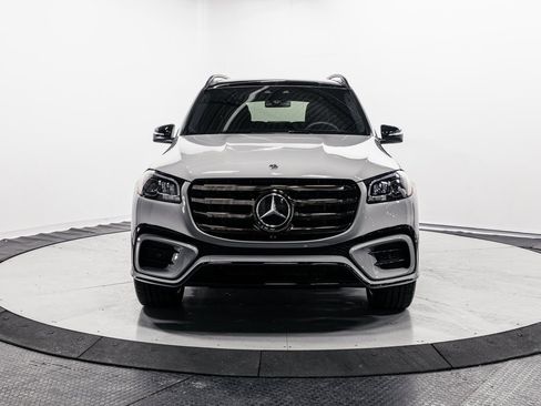Certified 2025 Mercedes-Benz GLS 580 4MATIC image 2
