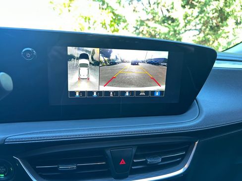 Used 2024 Buick Encore GX Avenir w/ Avenir Technology Package image 19