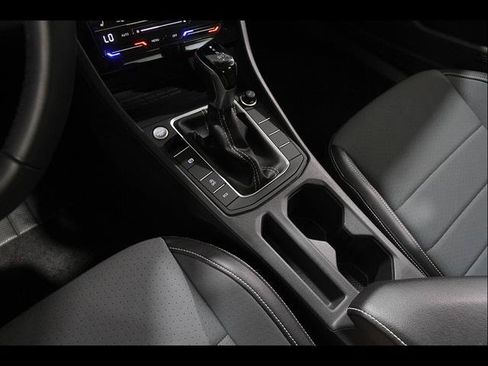 Certified 2026 Volkswagen Jetta SE FWD image 14