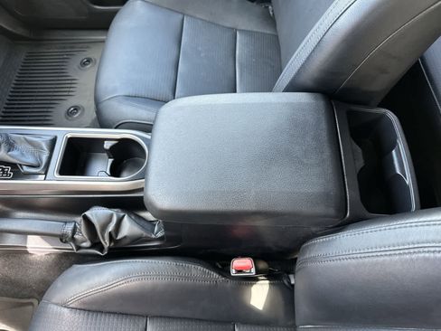 Used 2023 Toyota Tacoma Limited AWD/4WD image 22
