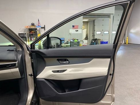 Certified 2025 Nissan Murano SL w/ Cargo Package AWD/4WD image 28