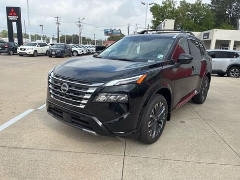 New 2026 Nissan Rogue Platinum AWD/4WD image 3