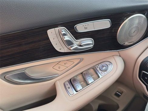 Certified 2021 Mercedes-Benz GLC 300 GLC 300 image 19