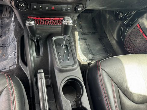 Used 2018 Jeep Wrangler Rubicon image 15