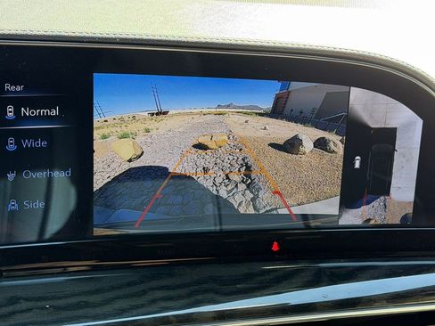 Used 2023 Cadillac Escalade Premium Luxury w/ Performance Package image 25