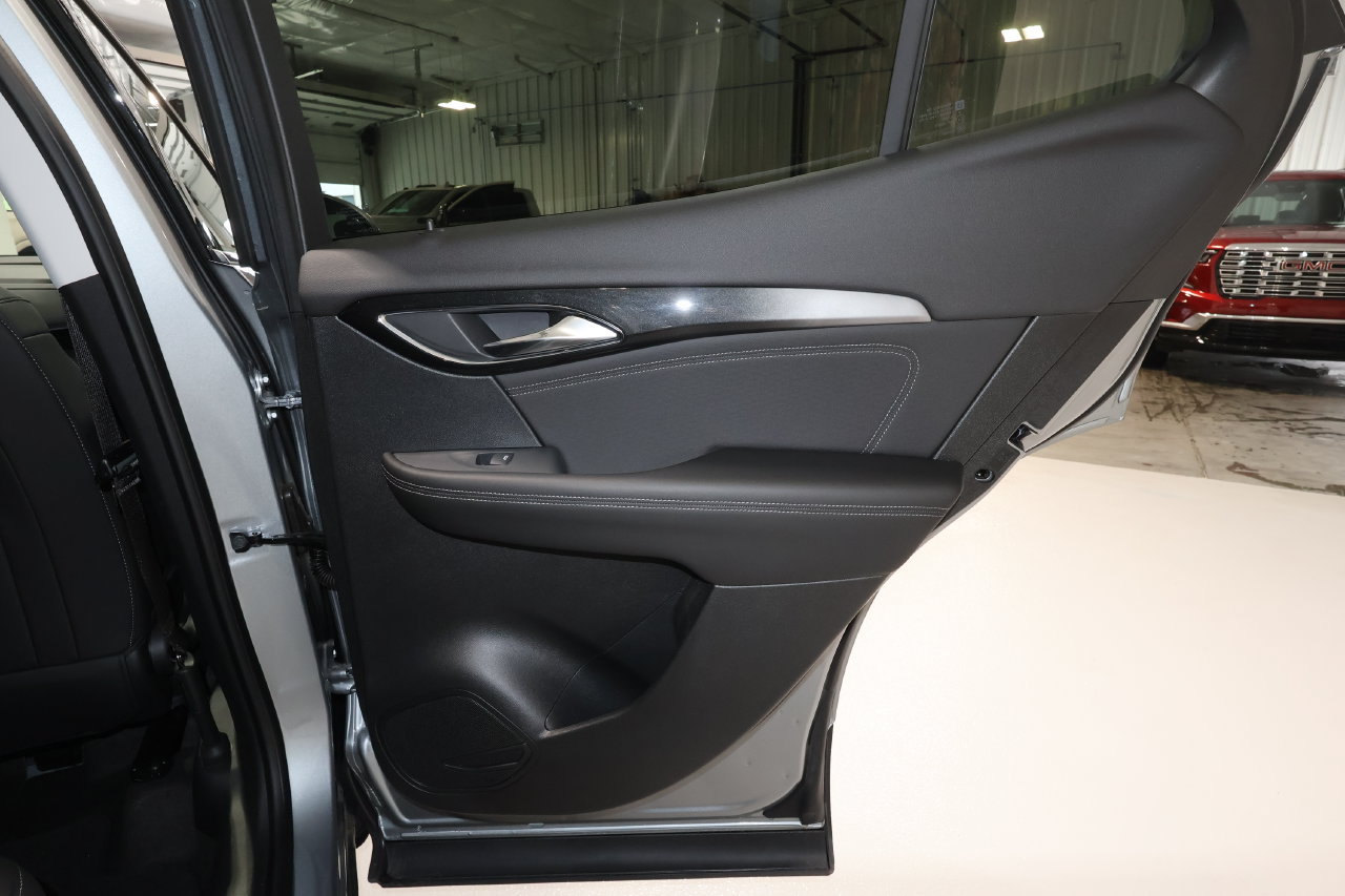 Certified 2025 Buick Envision Preferred AWD/4WD image 20