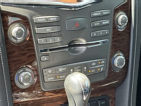 Used 2018 Nissan Armada SL w/ Premium Package RWD image 18